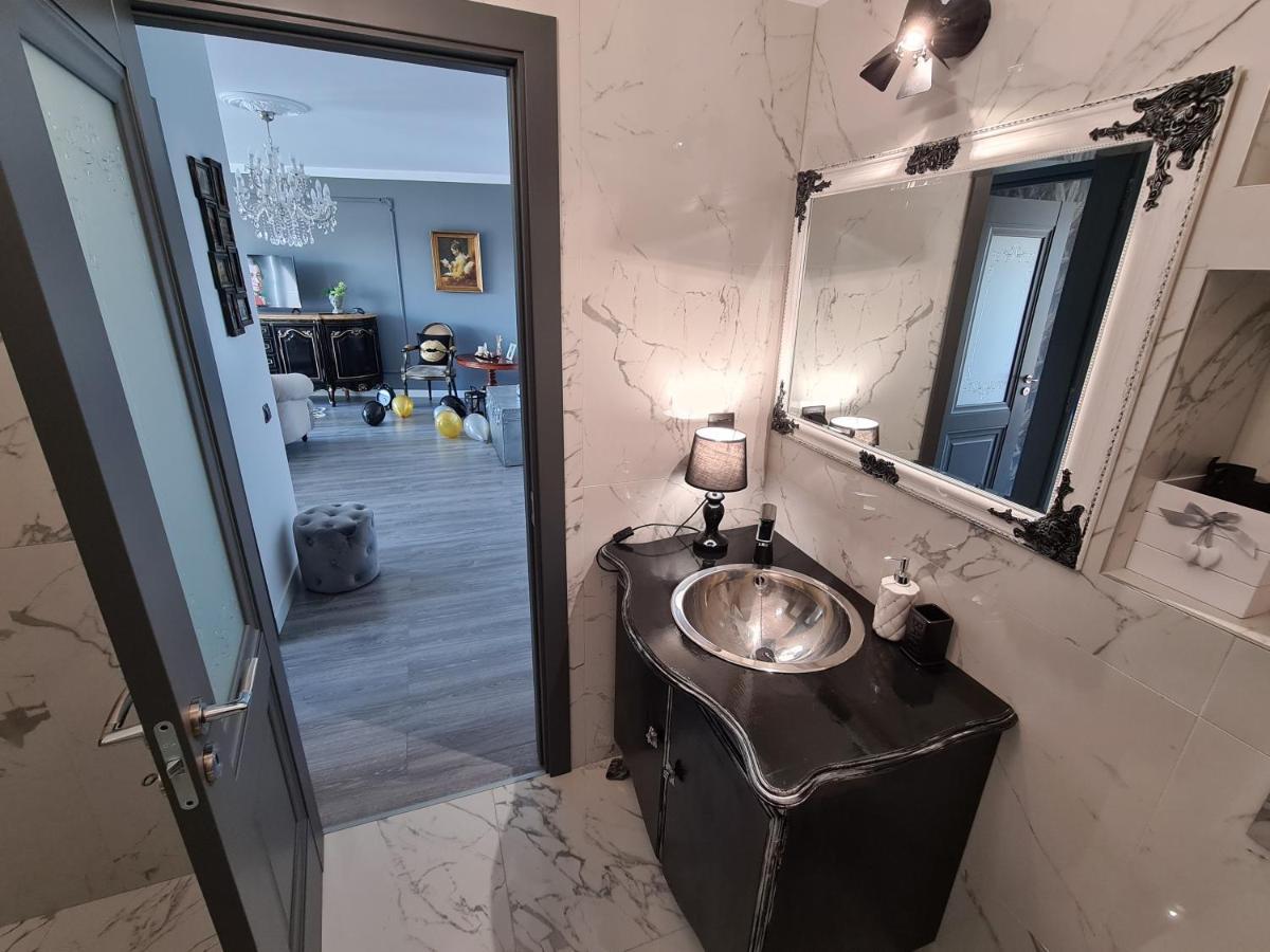 Parisian Apartment Cluj Eksteriør bilde
